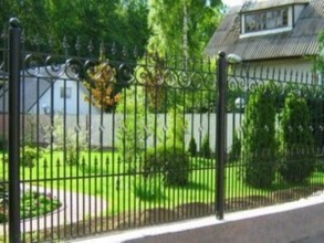 Кованые заборы на ленточном фундаменте 80 метров фото в Реутове